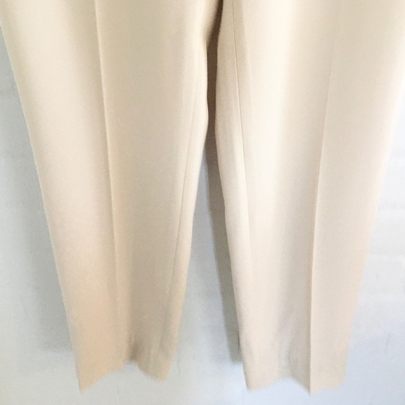 Aritzia Babaton Pants Full lenght Cream Minimalist Old Money Darted Pockets Sz 4 - Picture 5 of 14